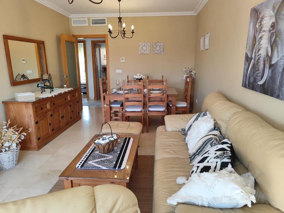 Penthouse Paradiso: 2Br Oasis In Casares Del Sol Eksteriør bilde